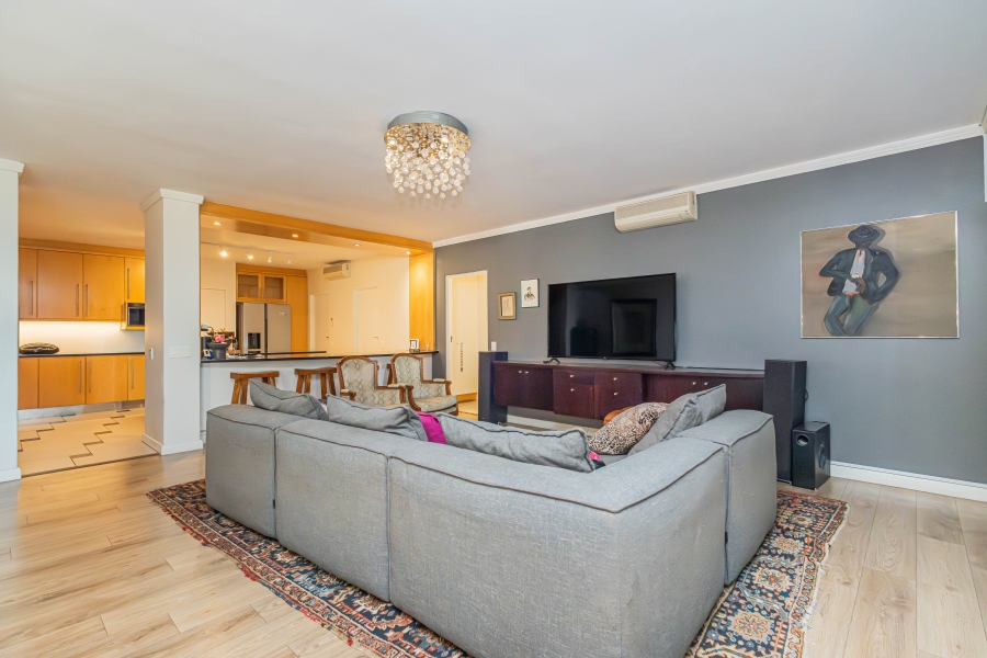 To Let 4 Bedroom Property for Rent in Mouille Point Western Cape